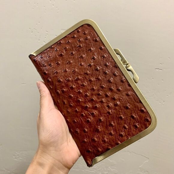 Handmade Genuine Ostrich Textured Cowhide, Kisslock Clutch/Passport Holder - Picture 1 of 12